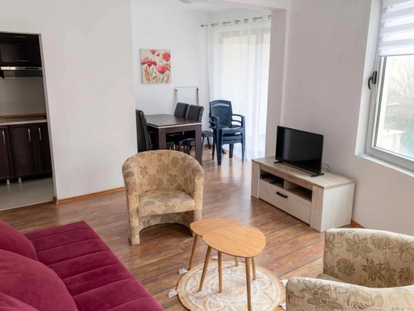 Izdavanje: Jednosoban stan 48 m² – Bečići, Budva — fotografija 2