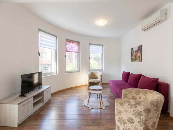 Izdavanje: Jednosoban stan 48 m² – Bečići, Budva — fotografija 4