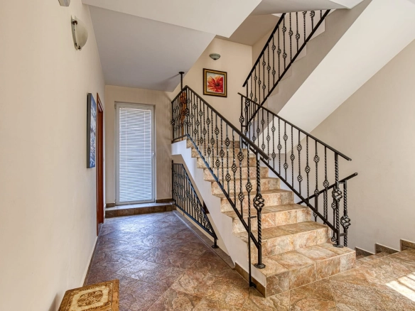 Kuća 495 m² – Bečići, Budva — fotografija 7