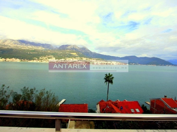 Četvorosoban stan 150 m² – Njivice, Herceg Novi — fotografija 9