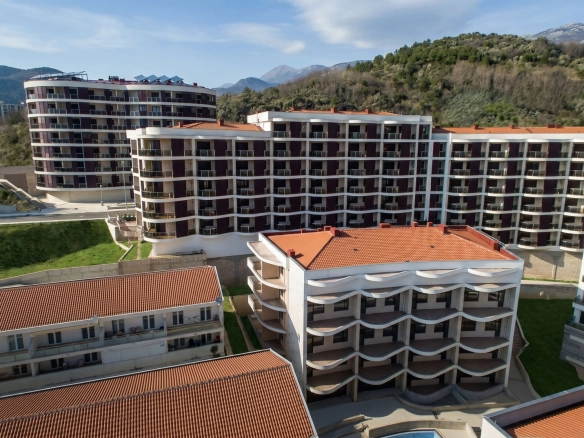 Dvosoban stan 210 m² – Bečići, Budva — fotografija 7