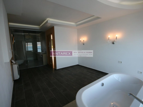 Kuća 300 m² – Krašići, Tivat — fotografija 11