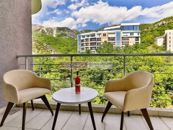 Dvosoban stan 90 m² – Rafailovići, Budva — fotografija 8