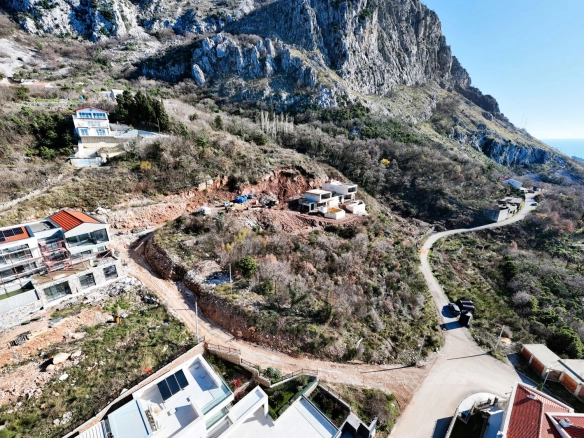 Plac 1.261 m² – Blizikuće, Budva — fotografija 6