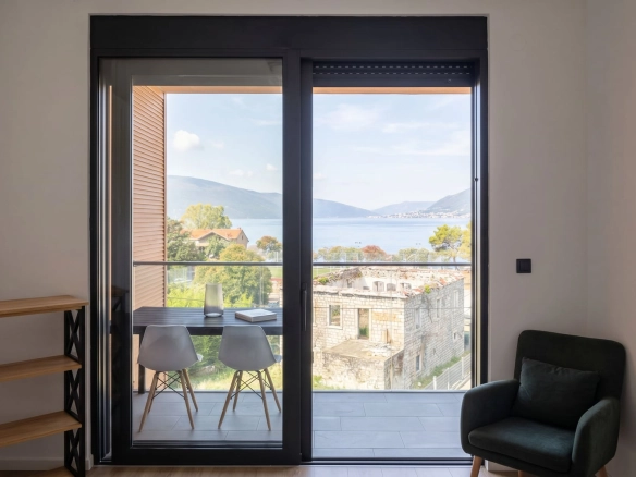 Dvosoban stan 50 m² – Donja Lastva, Tivat — fotografija 3