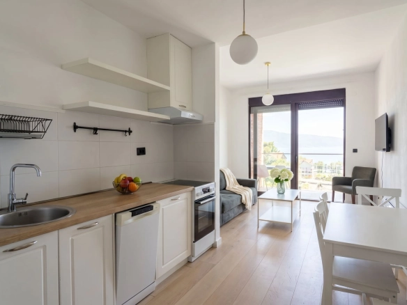 Dvosoban stan 50 m² – Donja Lastva, Tivat — fotografija 7