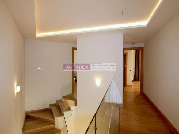 Kuća 600 m² – Sveti Stefan, Budva — fotografija 10