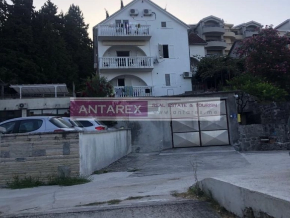 Kuća 288 m² – Donja Lastva, Tivat — fotografija 2