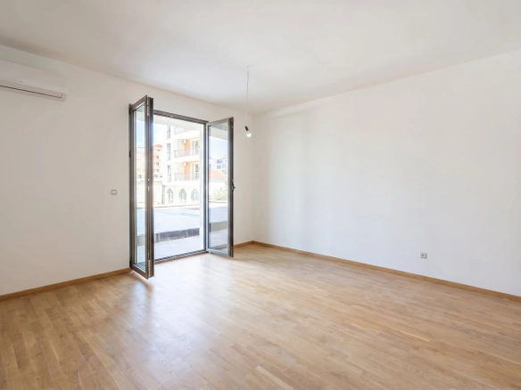 Dvosoban stan 50 m² – Donja Lastva, Tivat — fotografija 3