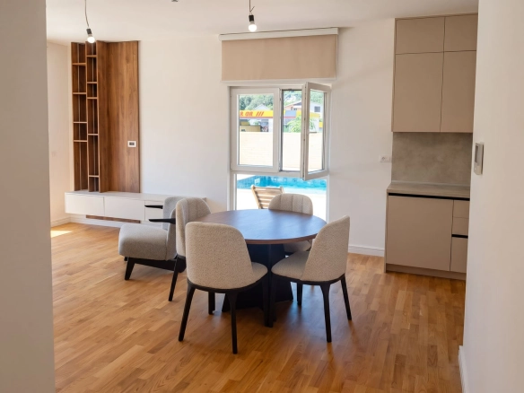 Stan 55 m² – Sutomore, Bar — fotografija 2