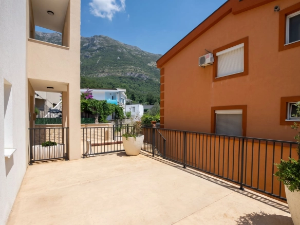 Jednosoban stan 62 m² – Sutomore, Bar — fotografija 13