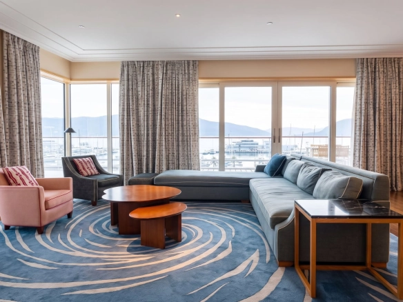 Trosoban stan 374 m² – Tivat — fotografija 4