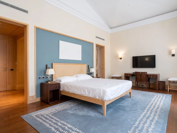 Trosoban stan 374 m² – Tivat — fotografija 9