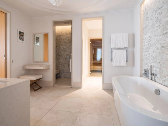 Trosoban stan 374 m² – Tivat — fotografija 12