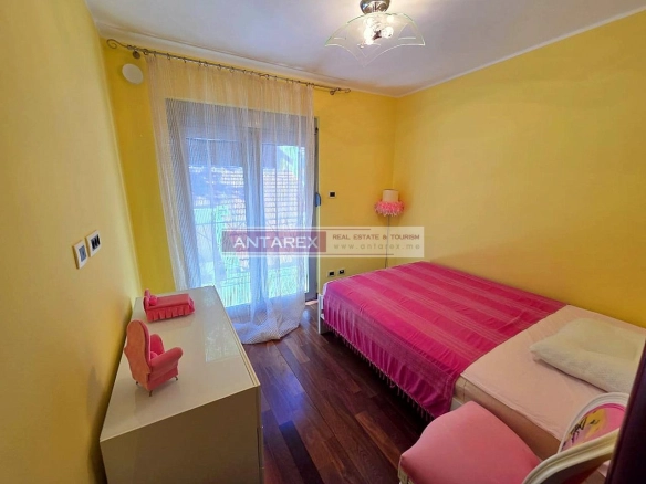 Kuća 390 m² – Stoliv, Kotor — fotografija 9