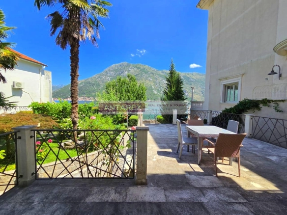 Kuća 390 m² – Stoliv, Kotor — fotografija 13