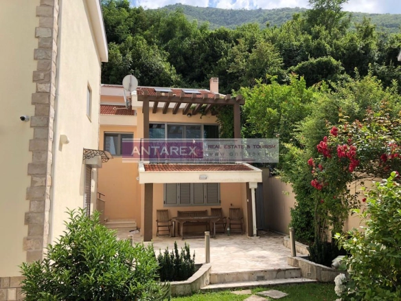 Kuća 390 m² – Stoliv, Kotor — fotografija 14