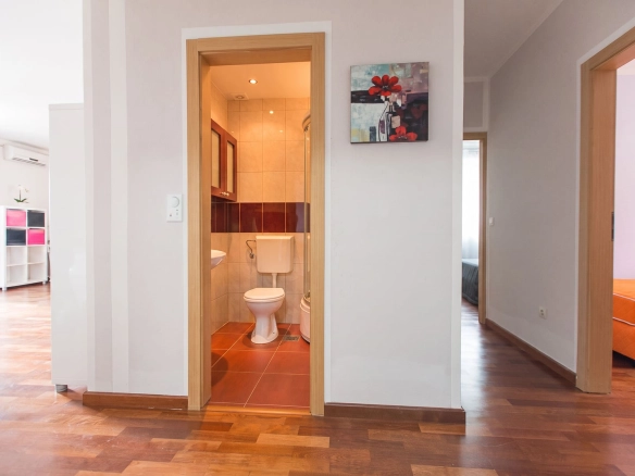Trosoban stan 90 m² – Petrovac, Budva — fotografija 4