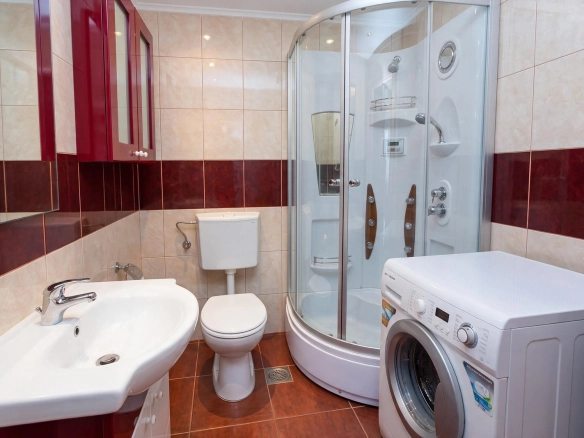 Trosoban stan 90 m² – Petrovac, Budva — fotografija 8