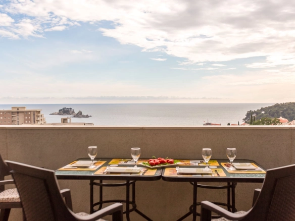 Trosoban stan 90 m² – Petrovac, Budva — fotografija 15