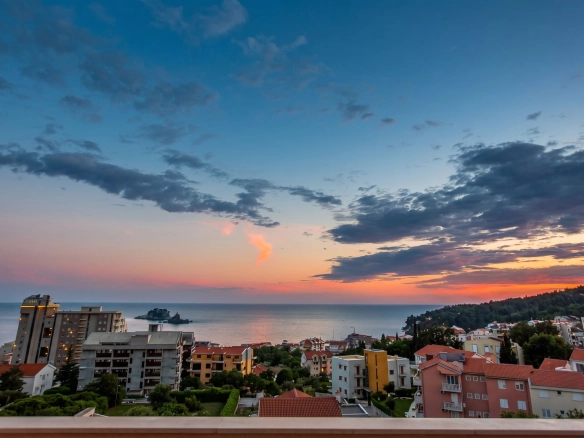 Trosoban stan 90 m² – Petrovac, Budva — fotografija 16