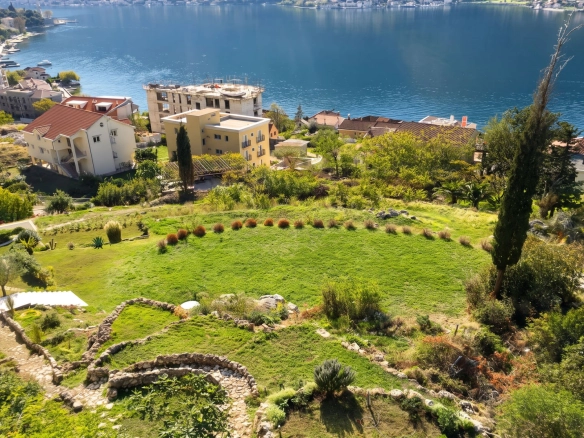 Plac 2.733 m² – Dobrota, Kotor — fotografija 9