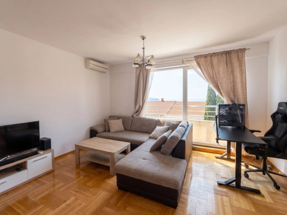 Izdavanje: Jednosoban stan 57 m² – Bečići, Budva — fotografija 3