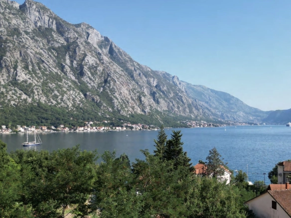Dvosoban stan 55 m² – Orahovac, Kotor — fotografija 4