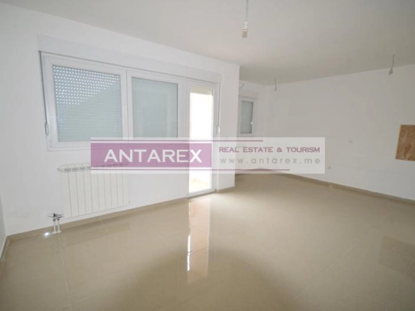 Poslovni prostor 350 m² – Igalo, Herceg Novi — fotografija 2