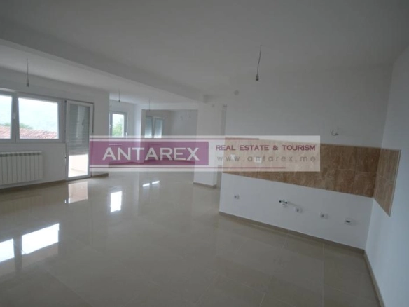 Poslovni prostor 350 m² – Igalo, Herceg Novi — fotografija 4