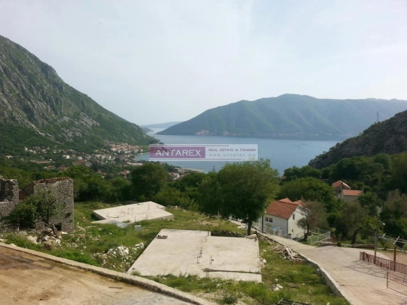 Plac 925 m² – Risan, Kotor — fotografija 7
