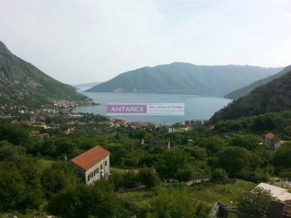 Plac 925 m² – Risan, Kotor — fotografija 8