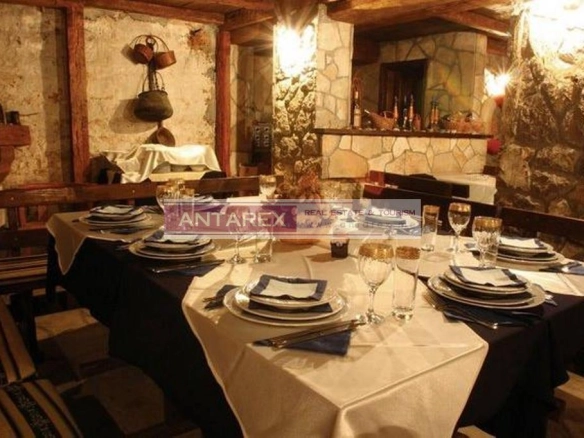Poslovni prostor 3.600 m² – Kumbor, Herceg Novi — fotografija 6