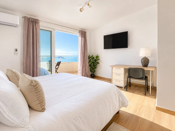 Izdavanje: Trosoban stan 136 m² – Petrovac, Budva — fotografija 9