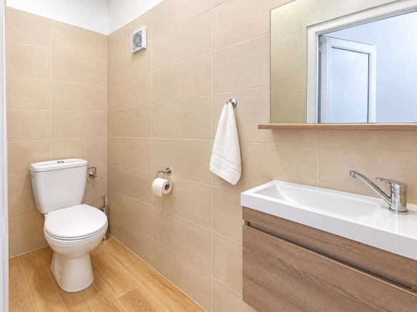 Izdavanje: Trosoban stan 136 m² – Petrovac, Budva — fotografija 19
