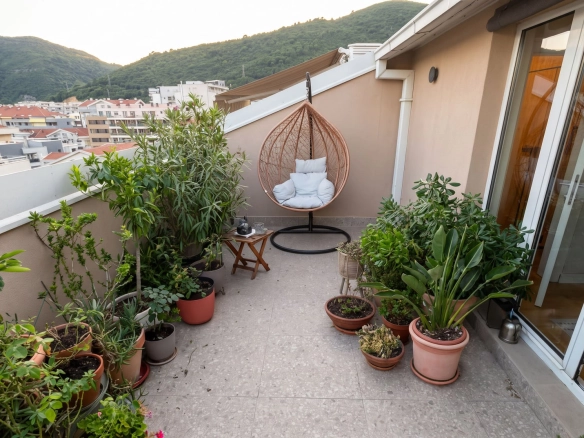 Trosoban stan 131 m² – Budva — fotografija 20