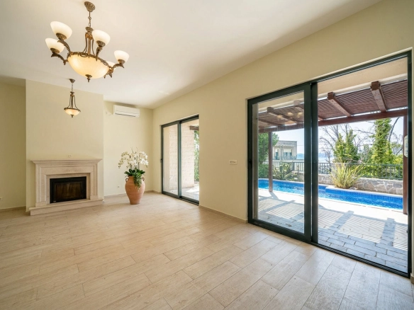 Kuća 240 m² – Donja Lastva, Tivat — fotografija 2