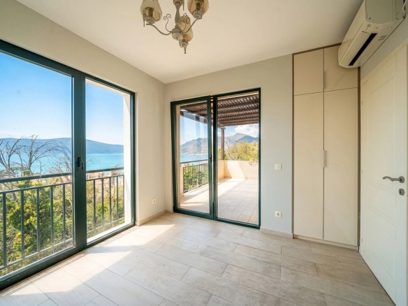 Kuća 240 m² – Donja Lastva, Tivat — fotografija 20