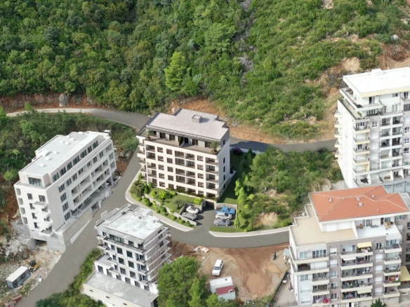 Trosoban stan 174 m² – Dubovica, Budva — fotografija 17