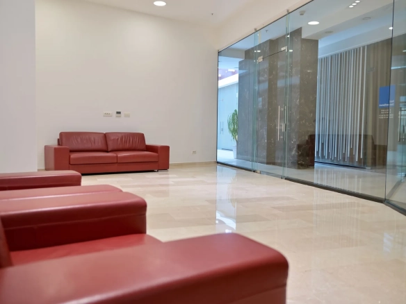 Izdavanje: Poslovni prostor 45 m² – Budva — fotografija 4