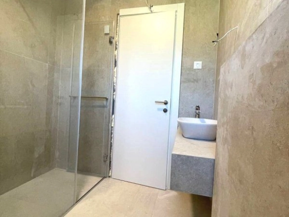 Dvosoban stan 69 m² – Bečići, Budva — fotografija 16