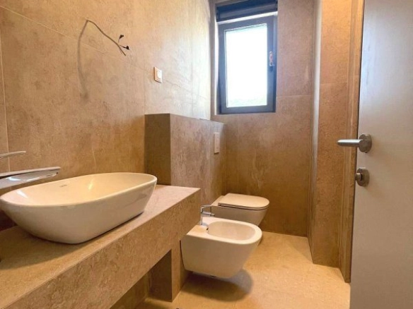 Dvosoban stan 69 m² – Bečići, Budva — fotografija 17