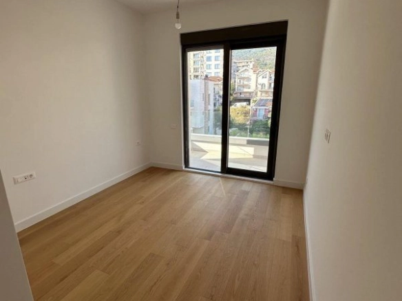 Dvosoban stan 74 m² – Bečići, Budva — fotografija 4