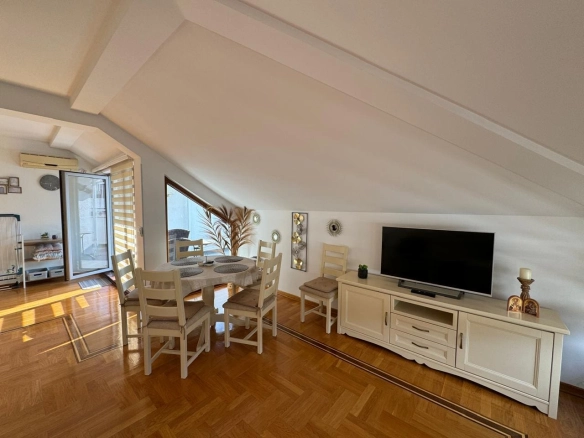 Dvosoban stan 108 m² – Budva — fotografija 3