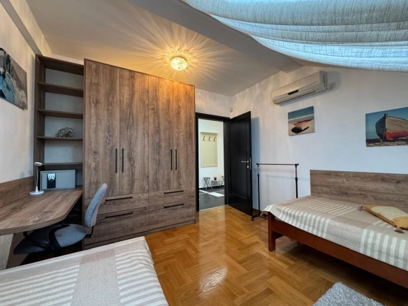 Dvosoban stan 108 m² – Budva — fotografija 13