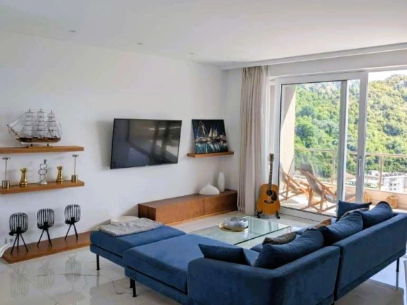 Trosoban stan 325 m² – Rafailovići, Budva — fotografija 13