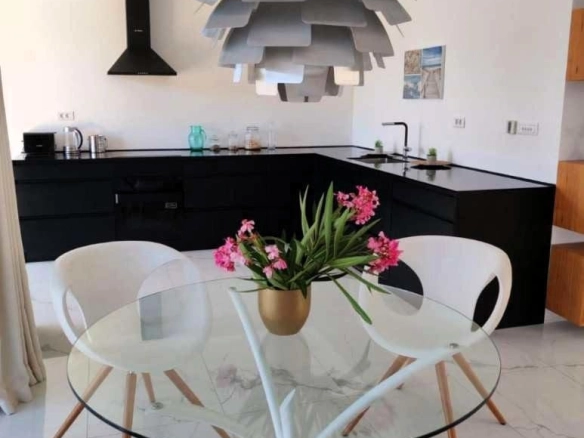 Trosoban stan 325 m² – Rafailovići, Budva — fotografija 19