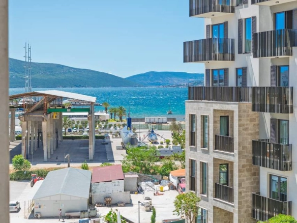 Jednosoban stan 55 m² – Tivat — fotografija 2