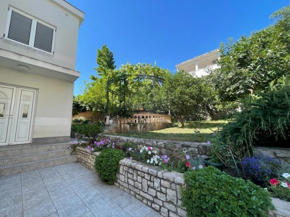 Kuća 334 m² – Sutomore, Bar — fotografija 5